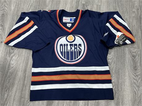 NEW WITH TAGS OILERS JERSEY