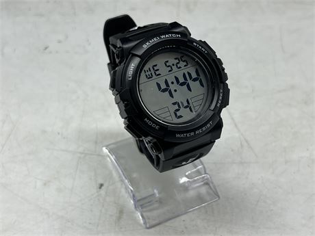 MULTI FUNCTION WATER RESISTANT SPORTS WATCH - NEW BATTERY