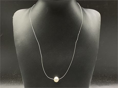 LARGE SINGLE PEARL + STERLING WIRE NECKLACE