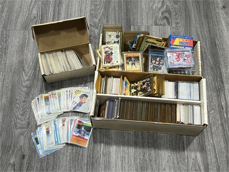 LOT OF MISC NHL CARDS INCLUDING MANY 90s ROOKIES AND VINTAGE CARDS