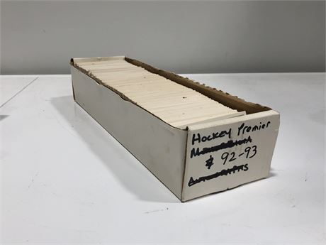 LONG BOX FULL OF HOCKEY PREMIER 92-93 CARDS