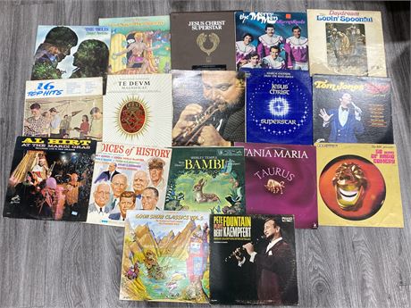 LOT OF VINTAGE RECORDS