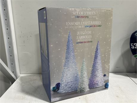 SET OF 3 COLOUR CHANGING LED XMAS TREES - WORKING IN BOX