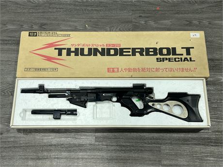 THUNDERBOLT AIRSOFT GUN IN BOX