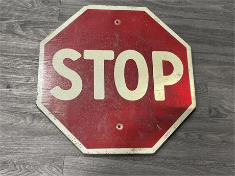 VINTAGE WOODEN STOP SIGN (24”)