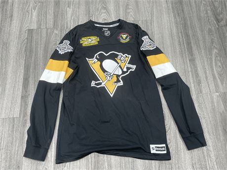 PITTSBURGH PENGUIN’S REEBOK SWEATER WITH 4 STANLEY CUP CHAMPION BADGES