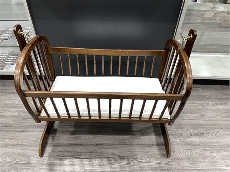 VINTAGE BABY CRADLE (SWAYING - W/LOCK - 3FT LONG 2FT TALL)