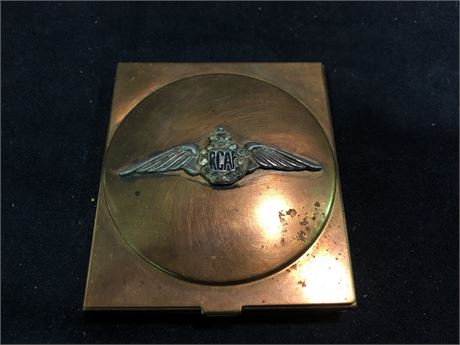 ROYAL CANADIAN AIRFORCE COMPACT MIRROR