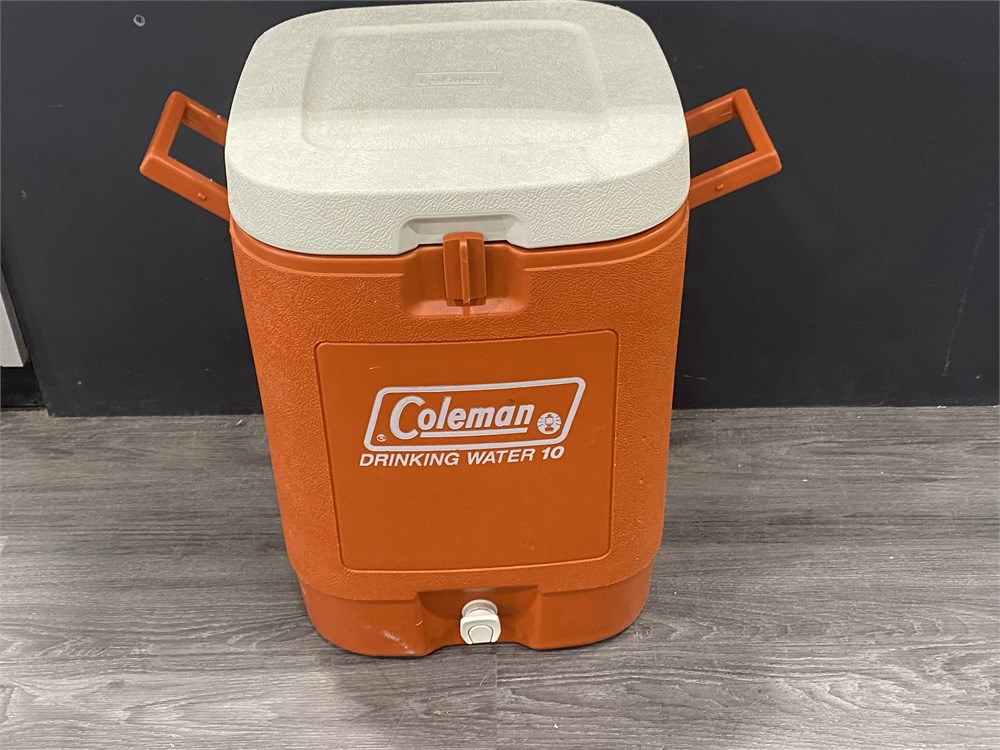 Coleman 10 store gallon water jug