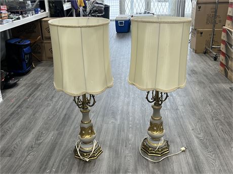 2 VINTAGE DECORATIVE LAMPS (37” tall)