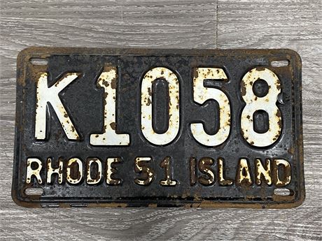 1951 RHODE ISLAND LICENSE PLATE