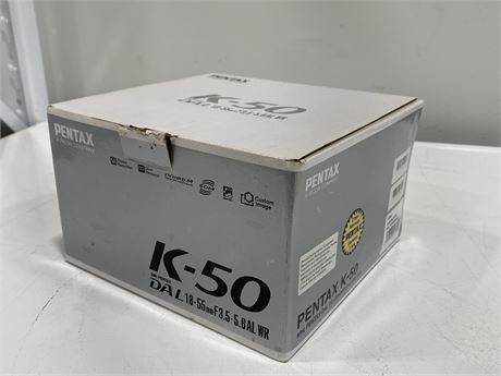 (NEW) PENTAX K-50 CAMERA W/ACCESSORIES