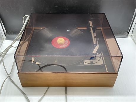 DUAL MADE IN GERMANY 1010 WALNUT CABINET TURNTABLE