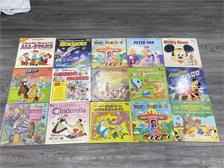 15 DISNEY RECORDS (some scratched) - PETER PAN, CHARLIE BROWN, MICKEY MOUSE, ETC