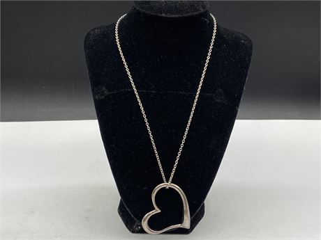 LARGE 925 STERLING HEART PENDANT W/20” CHAIN