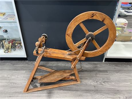 TURN OF THE CENTURY CHINESE WOODEN SPINNING WHEEL - 40”x36”