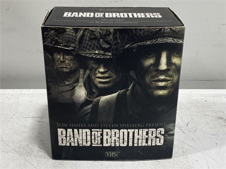 BAND OF BROTHERS VHS BOX SET
