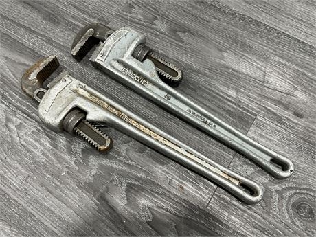 (2) 18” WRENCHES