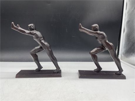CAST IRON HEAVY FIGURAL BOOKENDS
