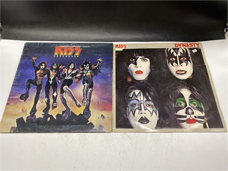 2 KISS RECORDS - VG (SLIGHTLY SCRATCHED)