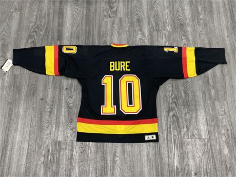 PAVEL BURE VANCOUVER CANUCKS JERSEY W/TAGS & FIGHT STRAP - SIZE 44