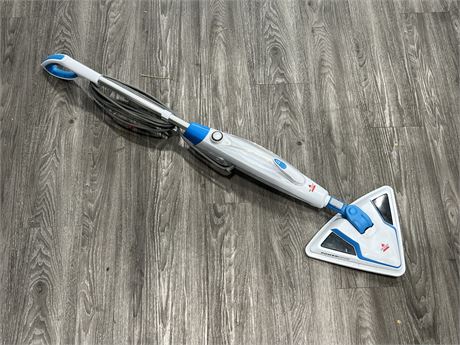 BISSELL POWER EDGE STEAM MOP - POWERS UP