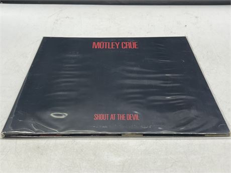 MOTLEY CRÜE 2000 PRESS - SHOUT AT THE DEVIL 180G - EXCELLENT (E)