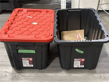 (2) 102L TOTES W/ONE LID