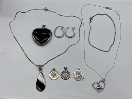 50+ GRAMS OF 925 STERLING SILVER JEWELRY MIX