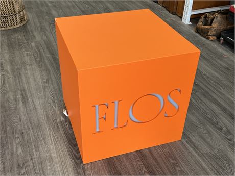 FLOS ITALY RETAIL LIGHT UP DISPLAY BOX / SIDE TABLE (23”x23”x23”)