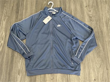 NEW W/ TAGS NIKE ZIP UP TOP - SIZE L
