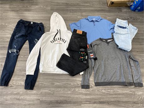 LOT OF QUALITY/CLEAN MENS CLOTHING