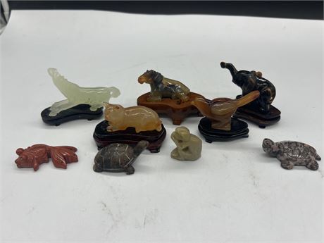 COLLECTION OF SMALL STONE CHINESE ANIMAL FIGURES - SOME W/STANDS - LARGEST 3”