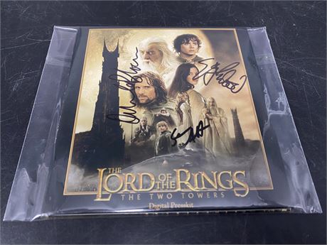 SIGNED LORD OF THE RINGS DIGITAL PRESSKIT