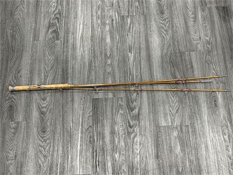 VINTAGE BAMBOO FLY FISHING ROD (3 PIECE)