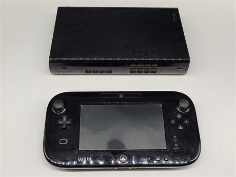 WII-U CONSOLE WITH CORDS