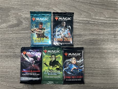 5 SEALED MAGIC THE GATHERING - ASSORTED 15 CARD BOOSTER PACKS