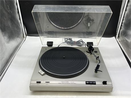REALISTIC LAB-395 TURNTABLE - WORKS / MOST LIKELY NEEDS NEW NEEDLE