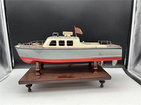 RARE 1950’s HARBOUR PATROL BOAT MADE IN JAPAN BY ITO - WORKING - 22”LONG 6”WIDE