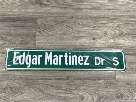 EDGAR MARTINEZ DR STREET SIGN (24”X4.5”)