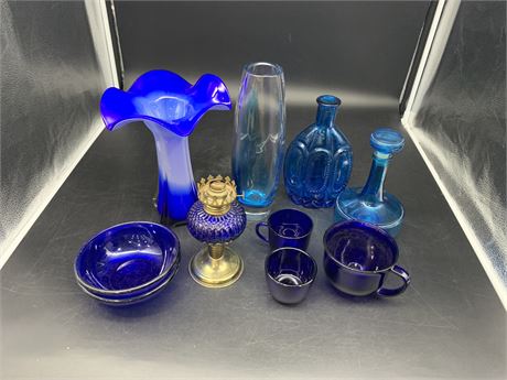 LOT OF COBALT BLUE GLASS & OTHER BLUE GLASS ITEMS