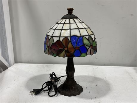 TIFFANY STYLE LEADED GLASS LAMP (13” tall)