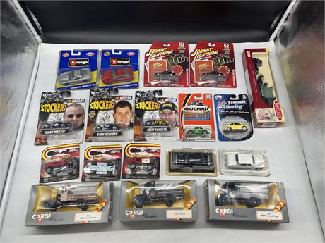 LOT OF ASSORTED DIECAST CARS
