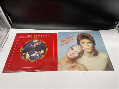 2 DAVID BOWIE RECORDS - VG (SLIGHTLY SCRATCHED)