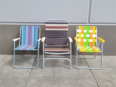 3 FOLDOUT CHAIRS