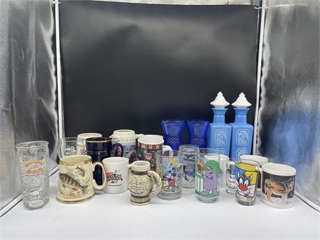 LOT OF COLLECTABLE MUGS & GLASSES