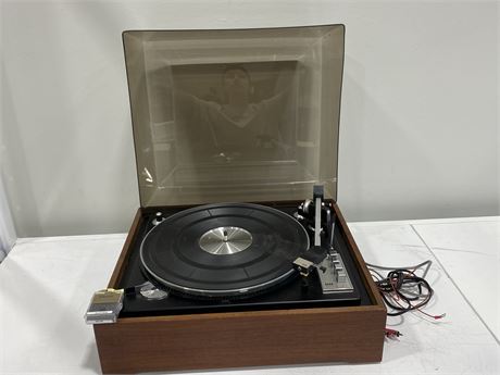 ELAC MIRACORD 50H2 RECORD PLAYER W/ NEW TONAR STYLUS (Works)