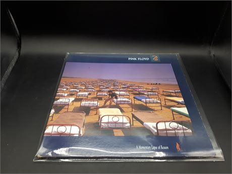 PINK FLOYD - VERY GOOD CONDITION (SLIGHTLY SCRATCHED) - VINYL