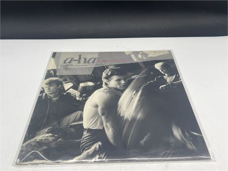 A-HA - HUNTING HIGH AND LOW - NEAR MINT (NM)