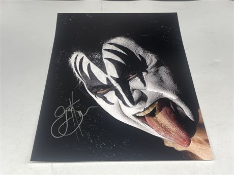 GENE SIMMONS SIGNED PICTURE 11”x14”